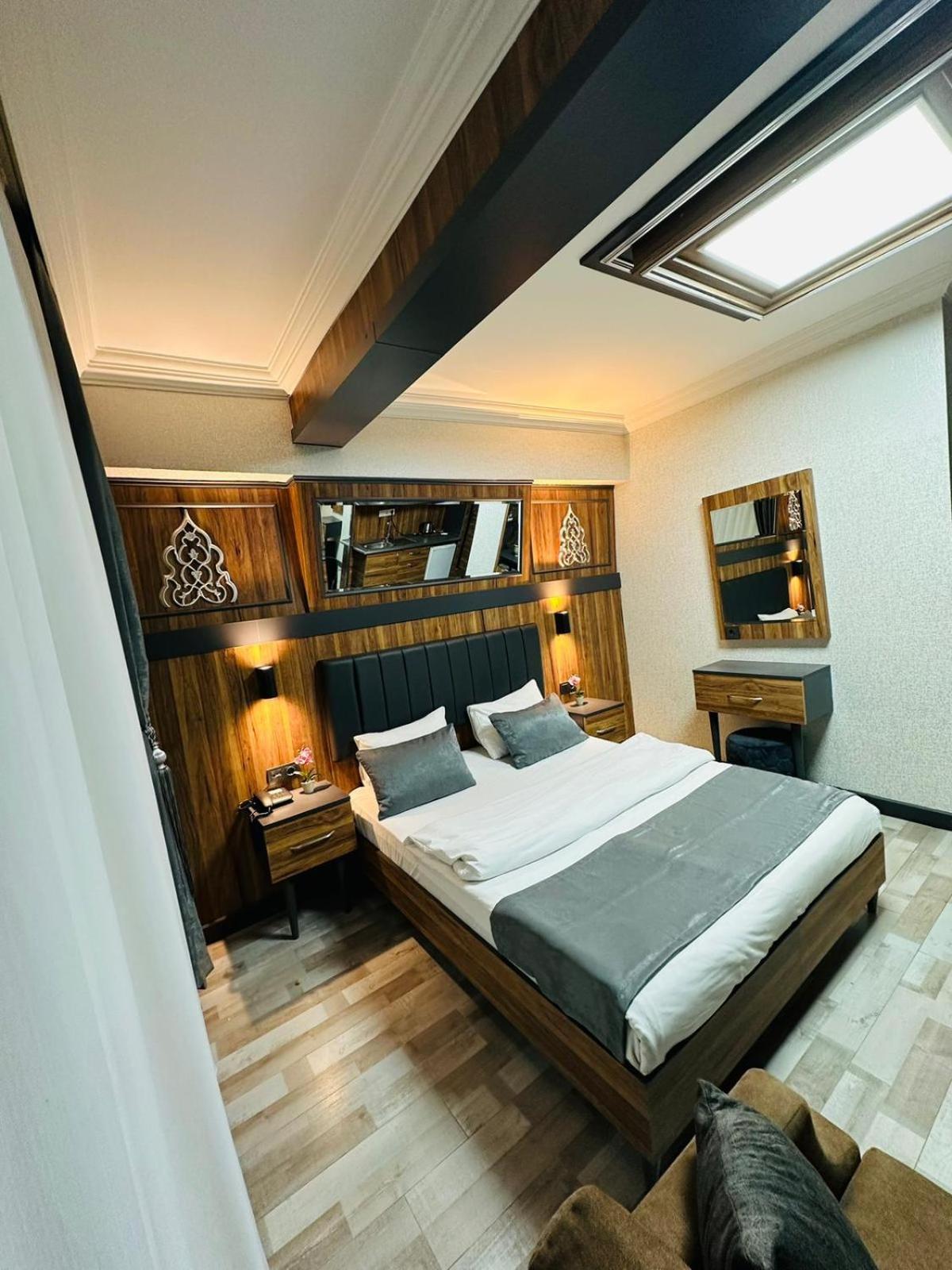 Taksim La Serena Hotels Istanbul Ngoại thất bức ảnh