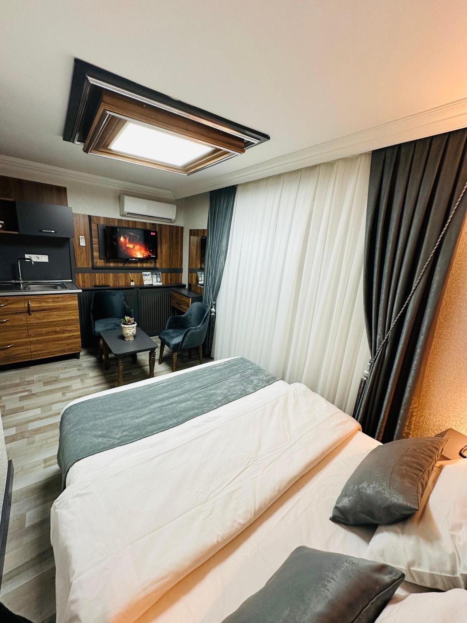 Taksim La Serena Hotels Istanbul Ngoại thất bức ảnh
