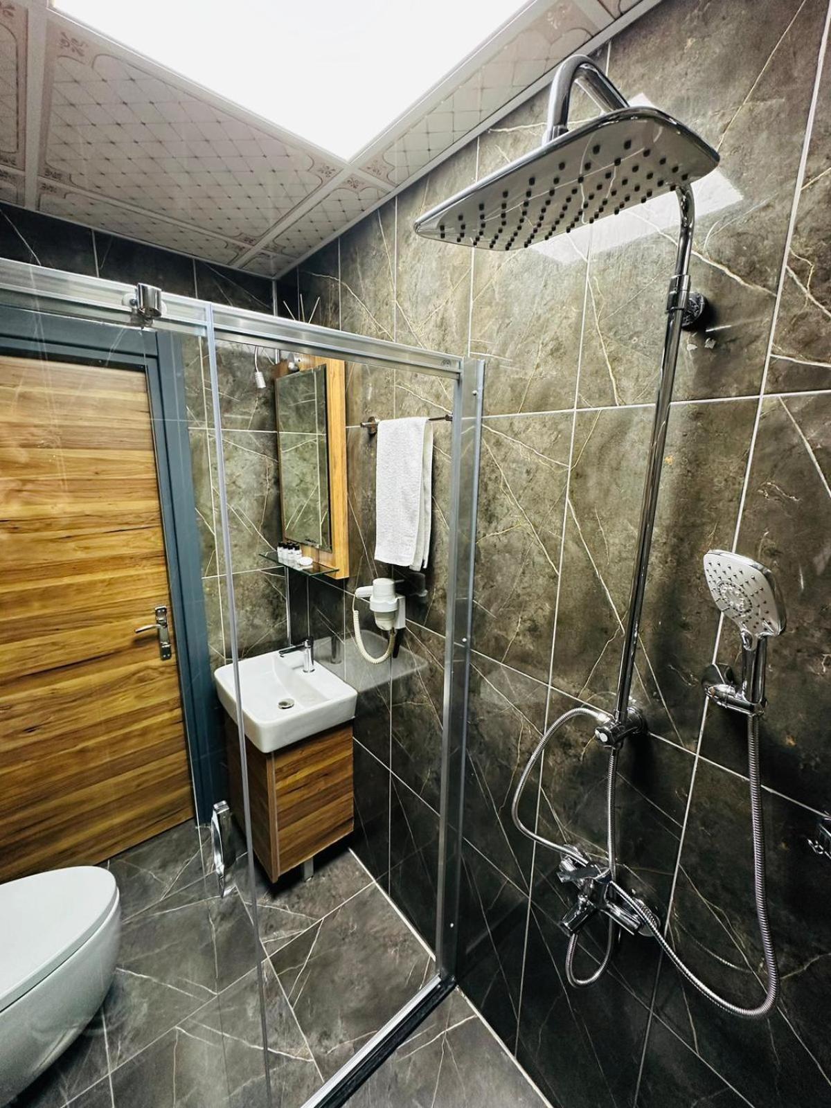 Taksim La Serena Hotels Istanbul Ngoại thất bức ảnh