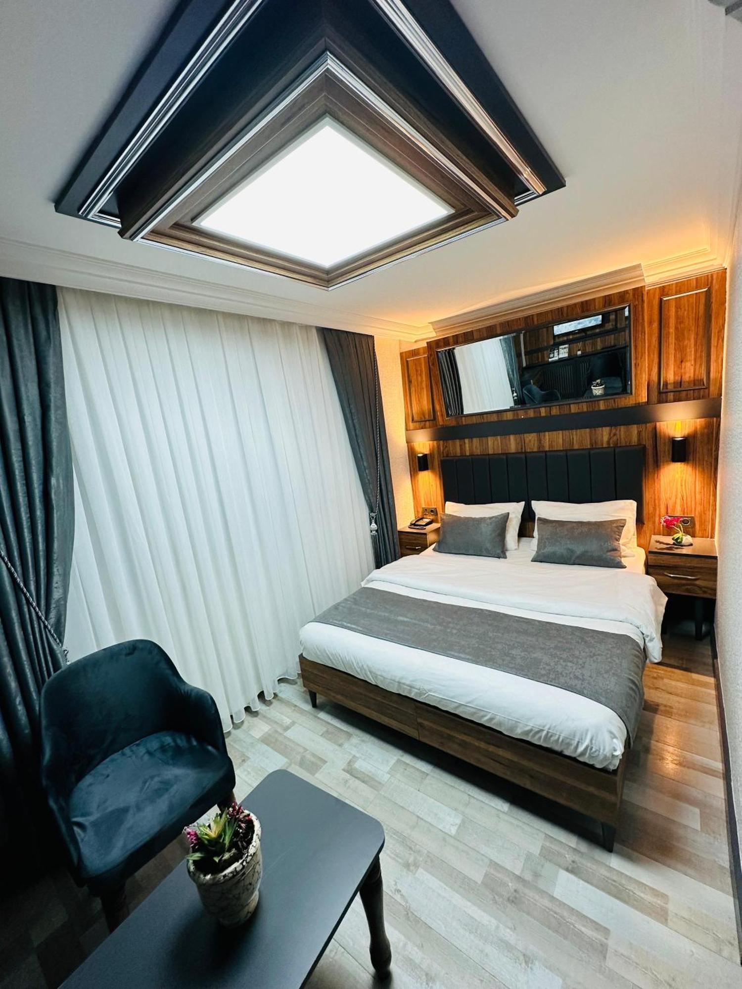 Taksim La Serena Hotels Istanbul Ngoại thất bức ảnh