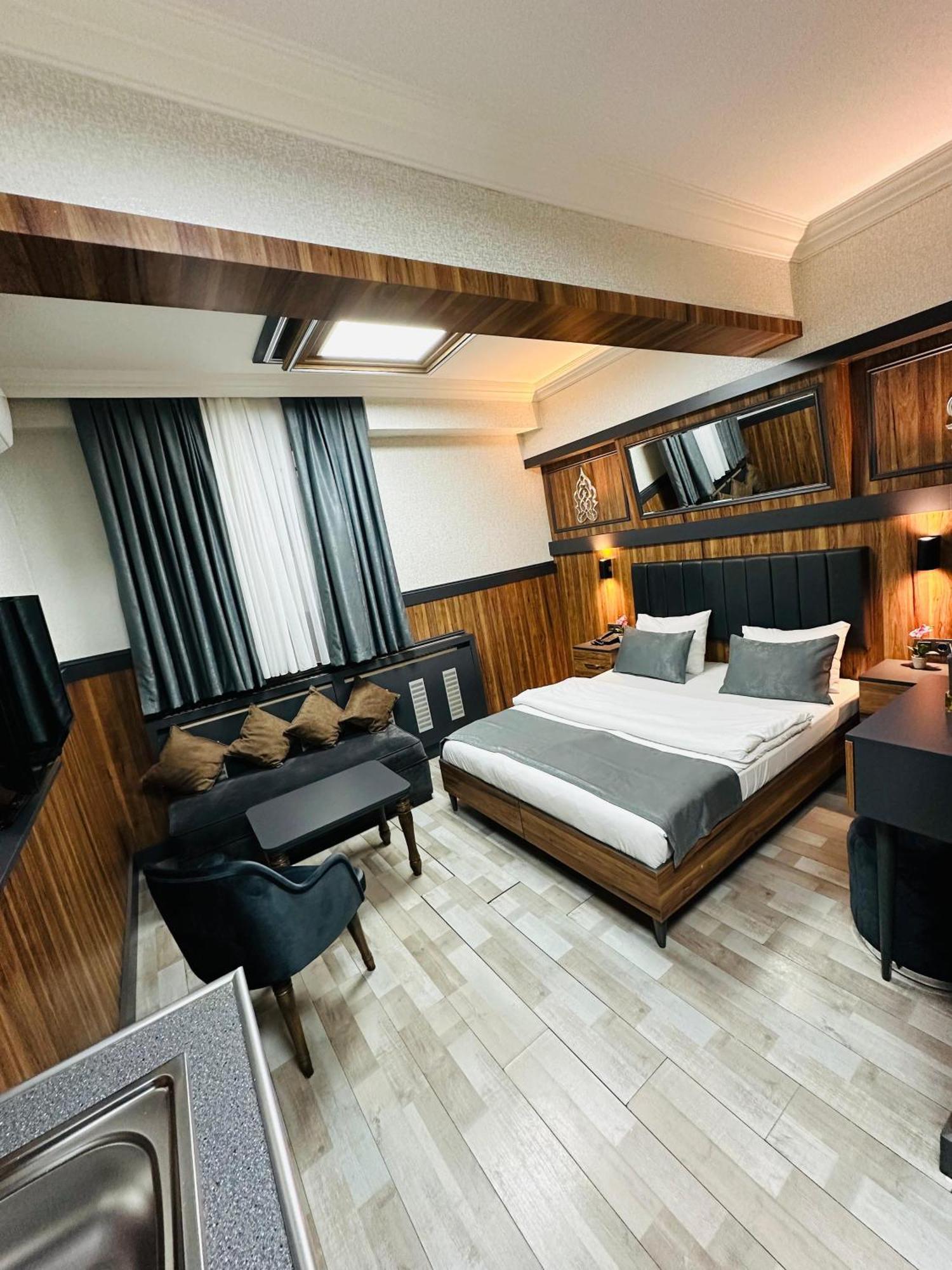 Taksim La Serena Hotels Istanbul Ngoại thất bức ảnh