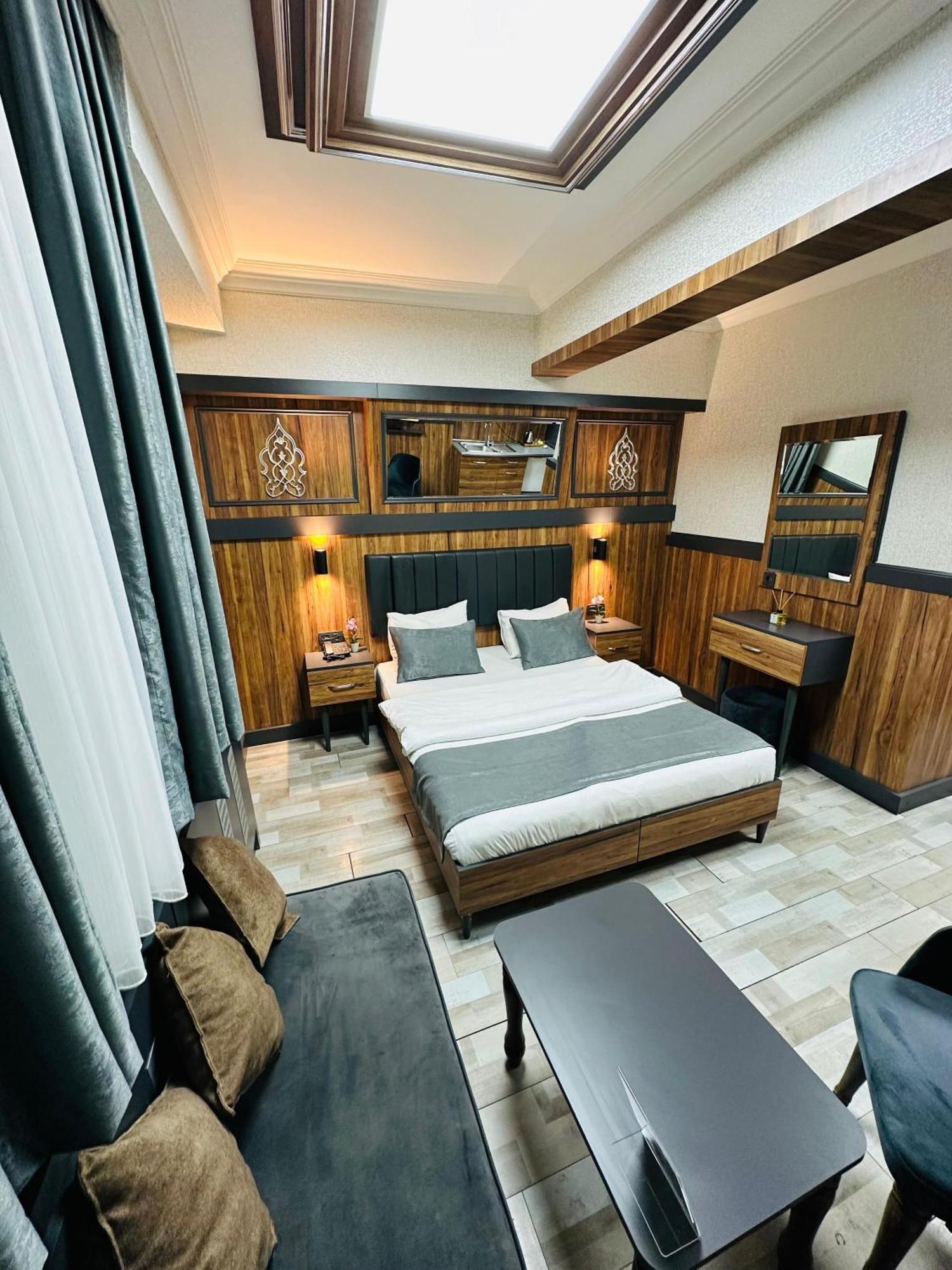 Taksim La Serena Hotels Istanbul Ngoại thất bức ảnh