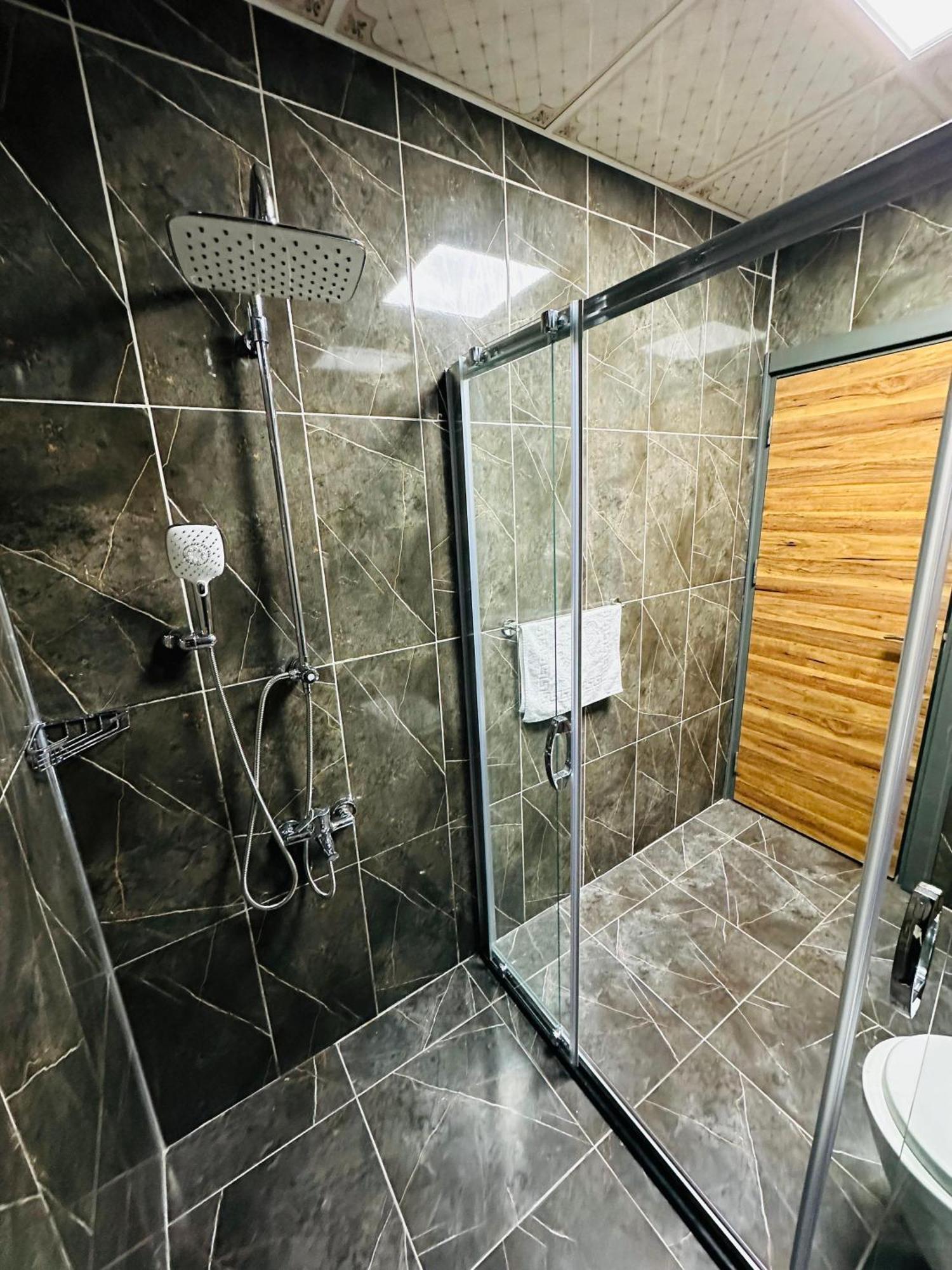 Taksim La Serena Hotels Istanbul Ngoại thất bức ảnh